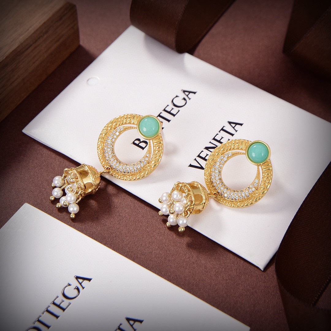 Bvlgari Circle Diamond Earrings - 18K Yellow Gold