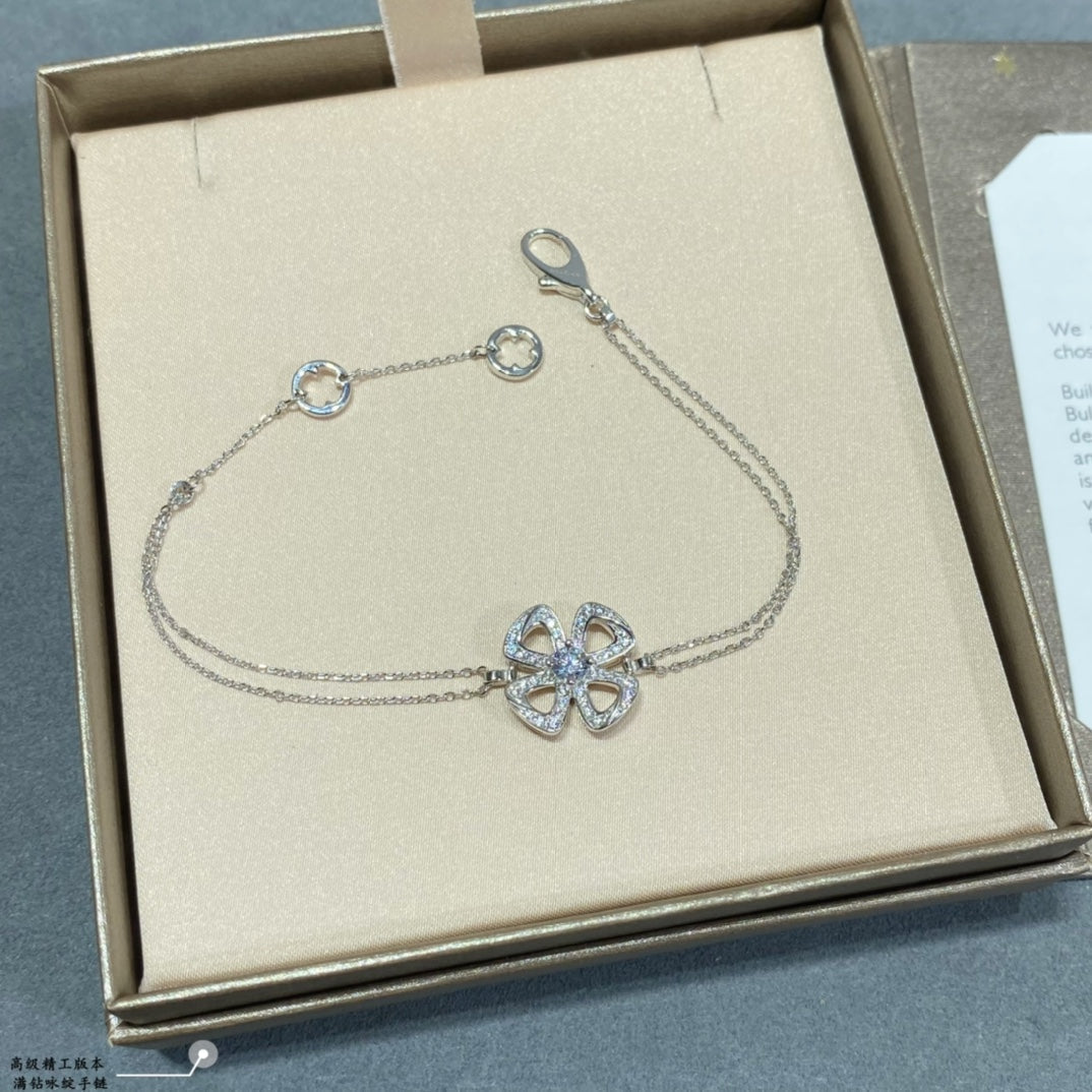 Fiorever Central Moissanite Bracelet - 18K Gold