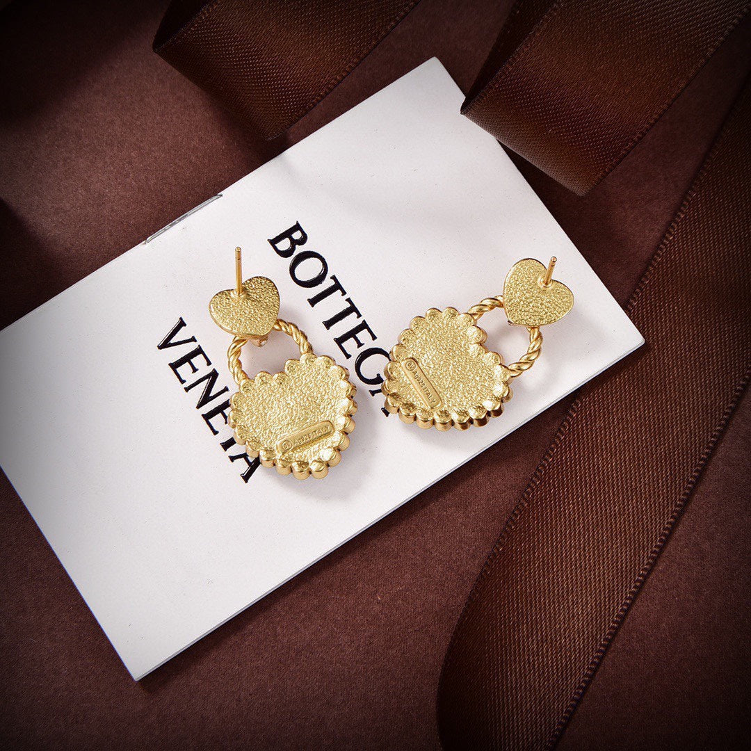 Bvlgari Heart Diamond Earrings - 18K Yellow Gold