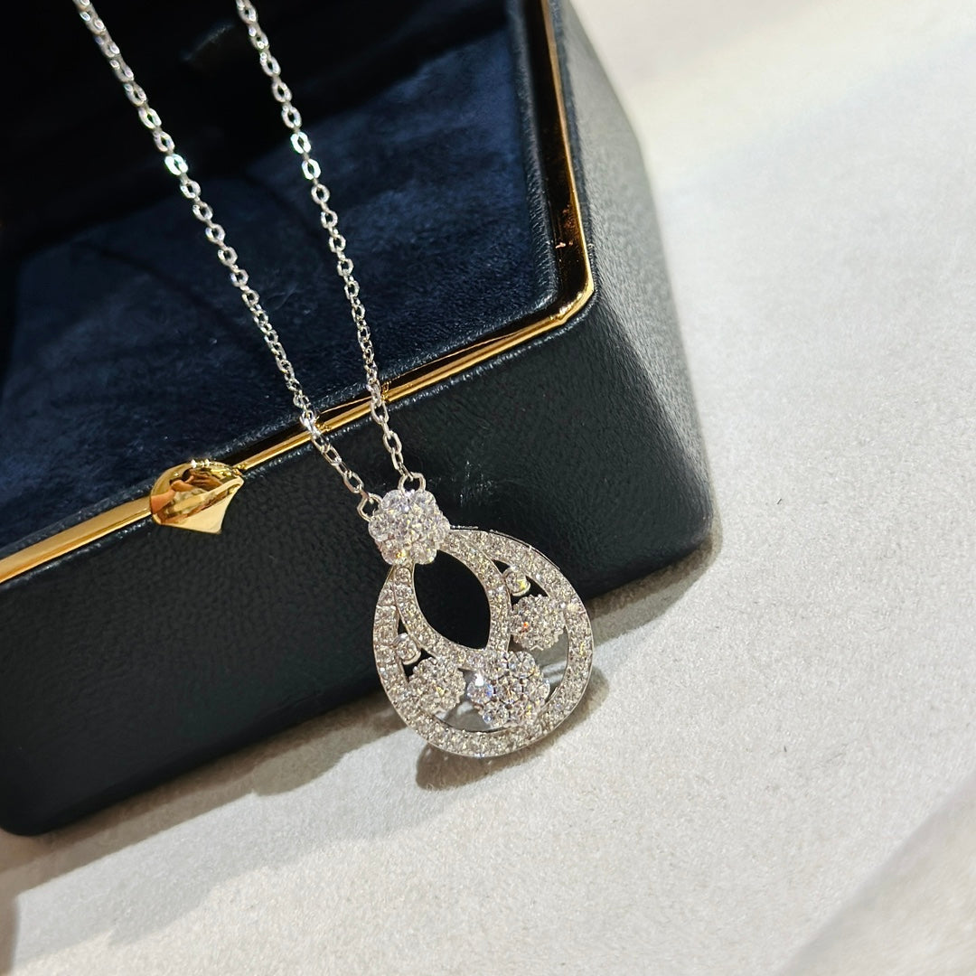 Snowflake Necklace - 18K Gold