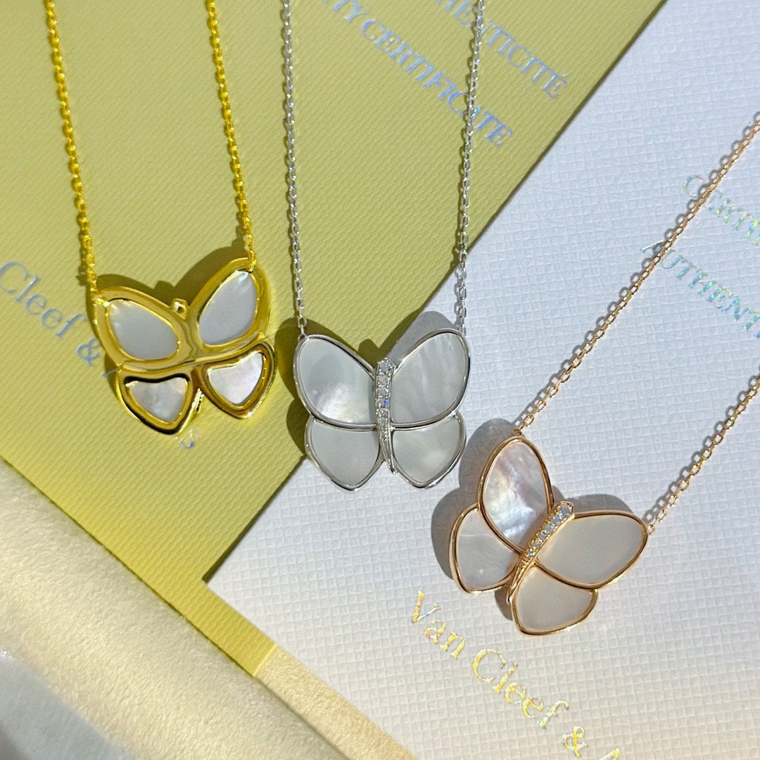 Butterfly Pearl Necklace - 18K Gold