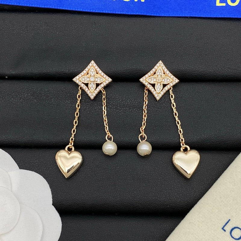 Louis Vuitton Pearl Diamond Drop Earrings - 18K Gold