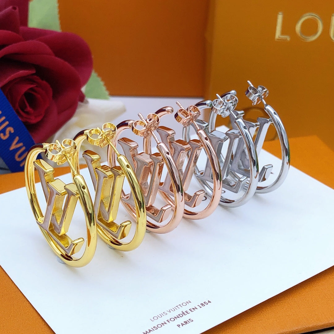 Louis Vuitton Louise Hoop Pearl Earrings - 18K Gold