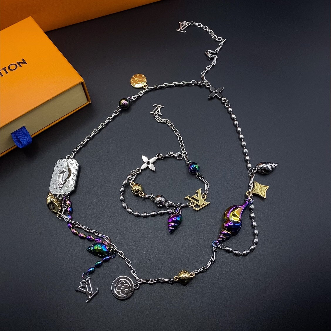 Louis Vuitton Shell Necklace