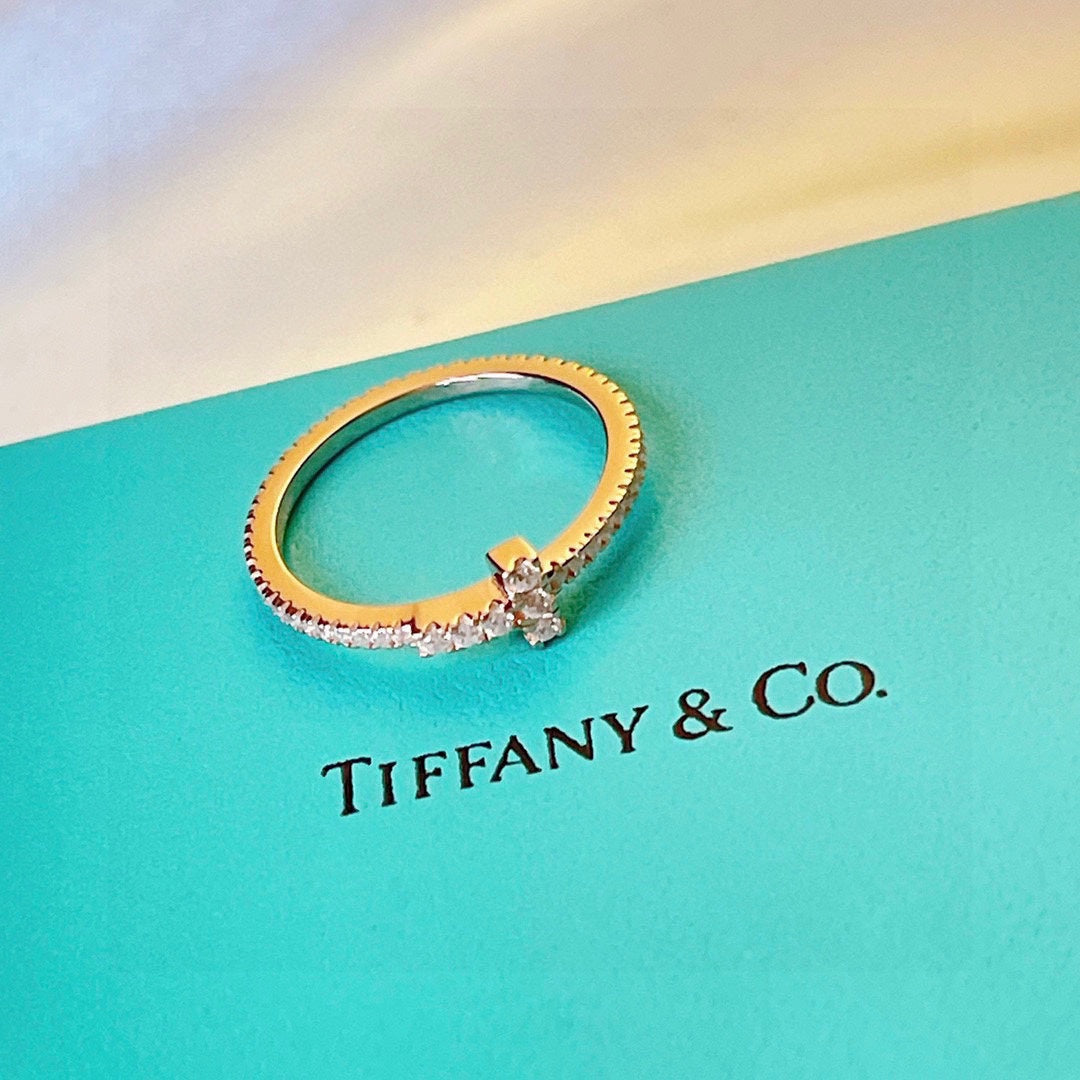 Tiffany Moissanite Wire Ring - 18K Gold