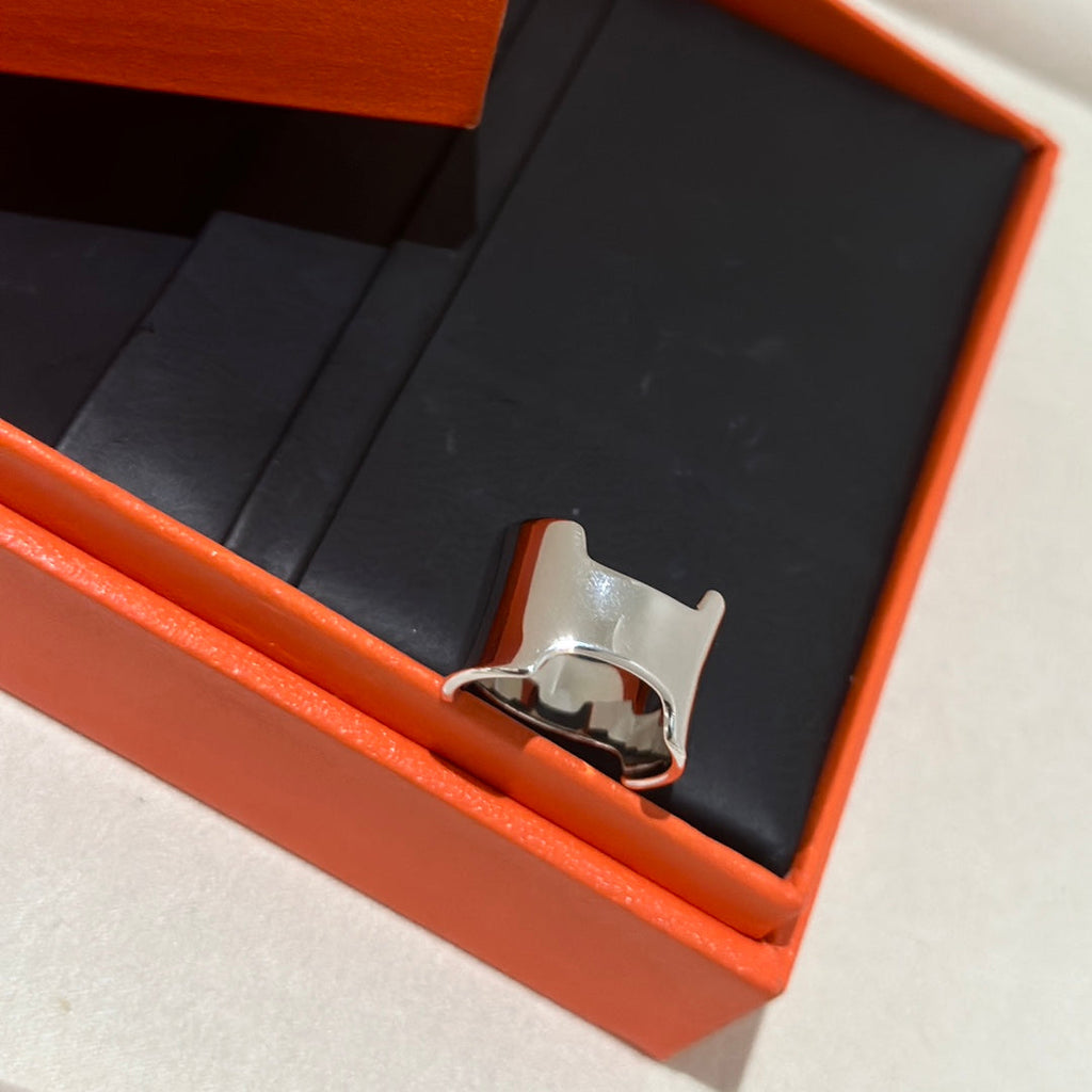 Hermes Amazone Large Ring - 18K White Gold