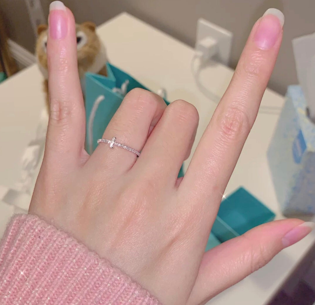 Tiffany Moissanite Wire Ring - 18K White Gold