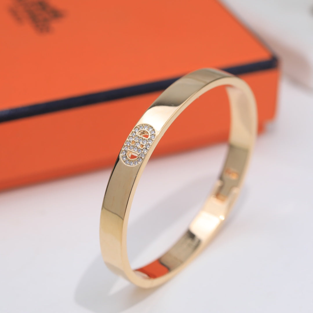 Hermes Diamond Bracelet - 18K Gold