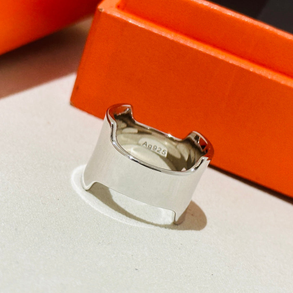 Hermes Amazone Large Ring - 18K White Gold